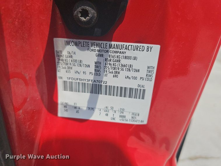 image for item LW9646 2015 Ford F550 Super Duty  truck cab and chassis