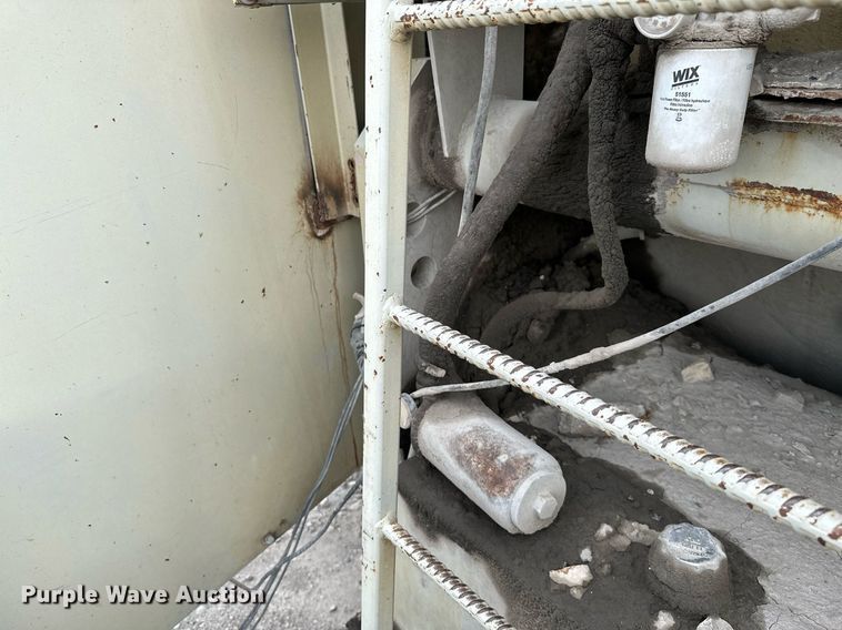 image for item MB9639 1995 Cedarapids  crusher