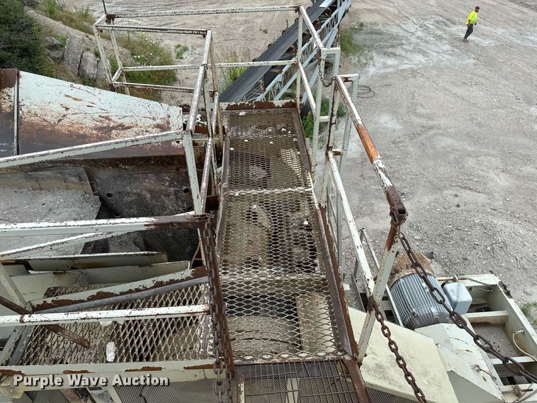 image for item MB9639 1995 Cedarapids  crusher