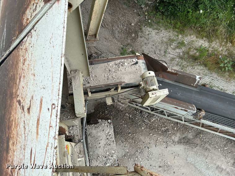 image for item MB9639 1995 Cedarapids  crusher