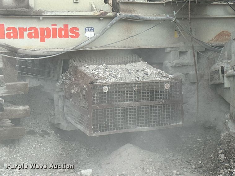 image for item MB9639 1995 Cedarapids  crusher