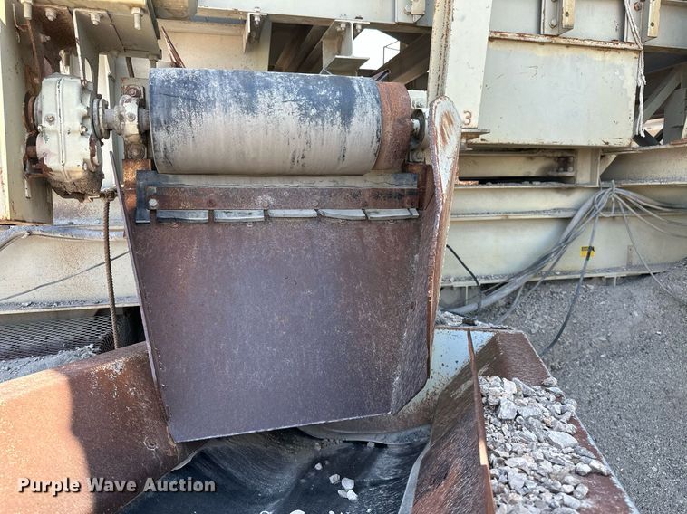 image for item MB9639 1995 Cedarapids  crusher