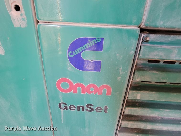 image for item MB9669 Onan 900DFJC  generator with 1978 Fruehauf dry van trailer