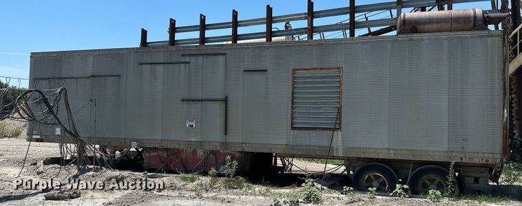 image for item MB9669 Onan 900DFJC  generator with 1978 Fruehauf dry van trailer