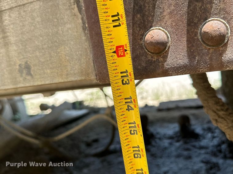 image for item MB9669 Onan 900DFJC  generator with 1978 Fruehauf dry van trailer