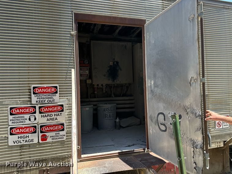 image for item MB9669 Onan 900DFJC  generator with 1978 Fruehauf dry van trailer