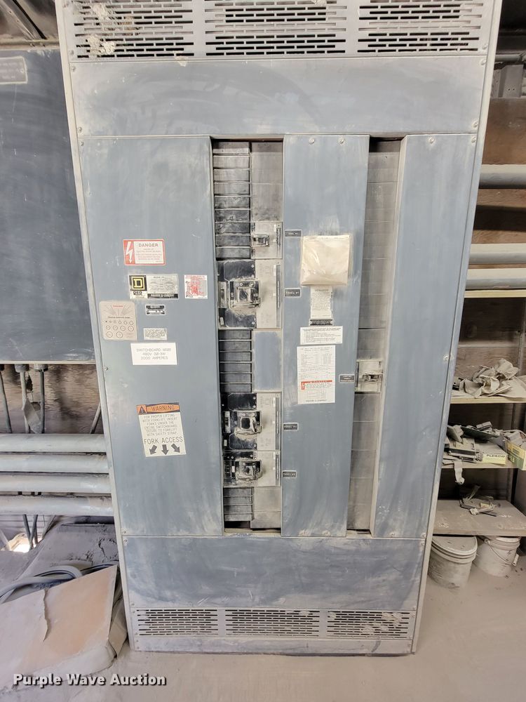 image for item MB9669 Onan 900DFJC  generator with 1978 Fruehauf dry van trailer