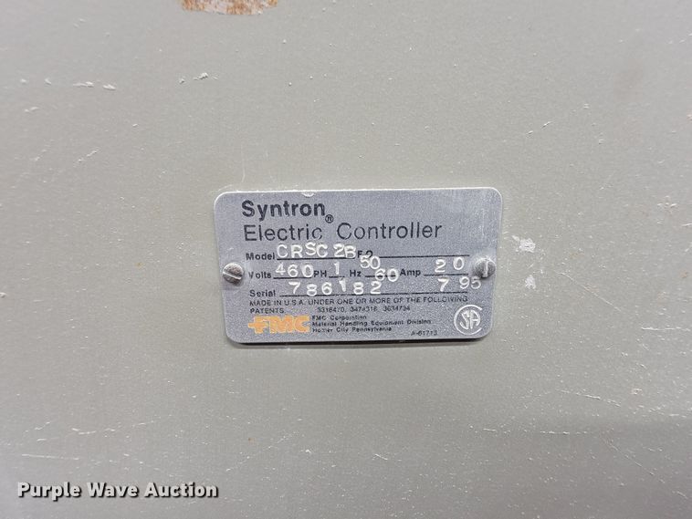 image for item MB9669 Onan 900DFJC  generator with 1978 Fruehauf dry van trailer