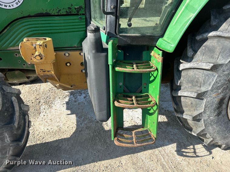 image for item MC9995 John Deere 6615  MFWD tractor