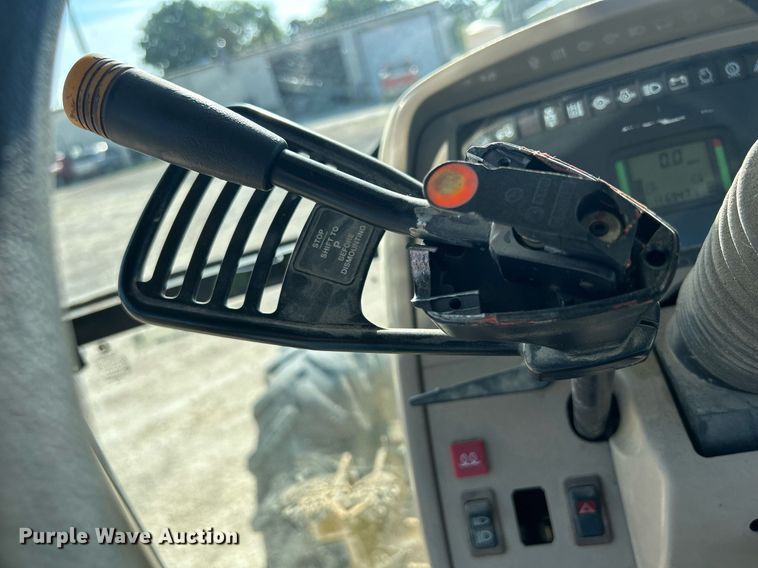 image for item MC9995 John Deere 6615  MFWD tractor