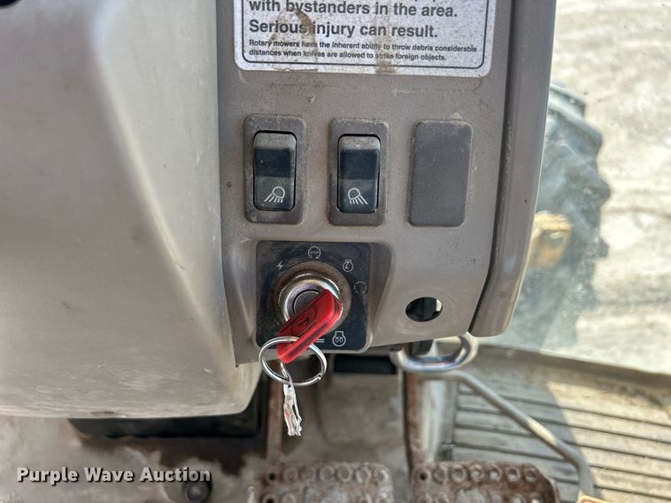 image for item MC9995 John Deere 6615  MFWD tractor