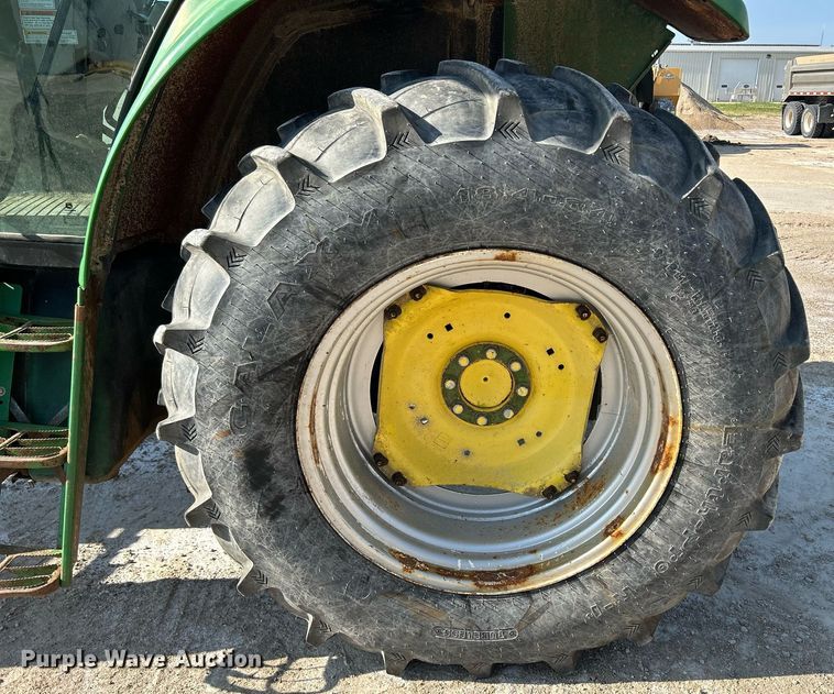 image for item MC9995 John Deere 6615  MFWD tractor