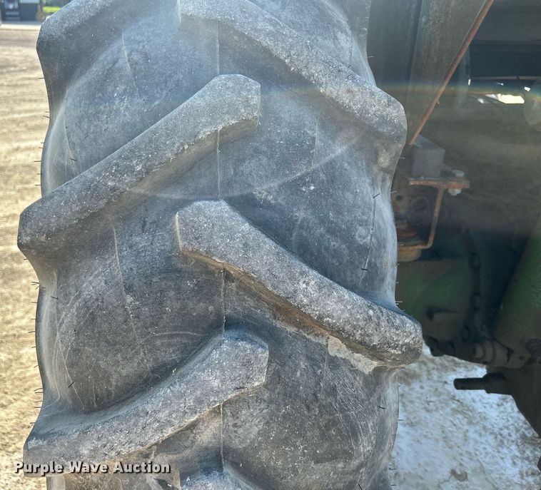 image for item MC9995 John Deere 6615  MFWD tractor