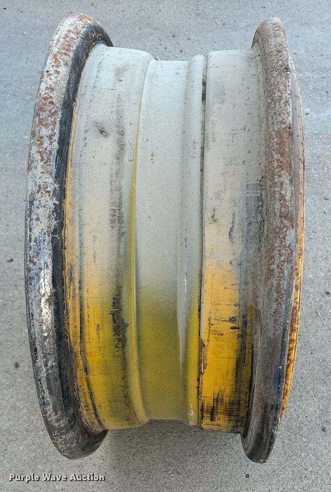image for item MC9998 John Deere  24" wheel