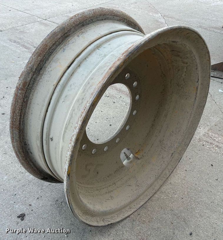image for item MC9998 John Deere  24" wheel