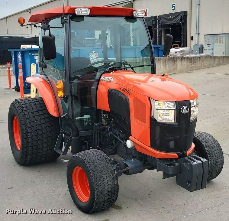 image for item MG9534 Kubota L6060  MFWD tractor
