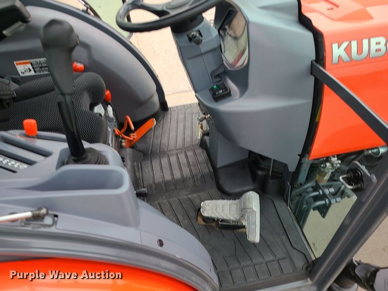 image for item MG9534 Kubota L6060  MFWD tractor