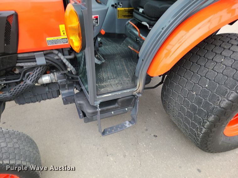 image for item MG9534 Kubota L6060  MFWD tractor