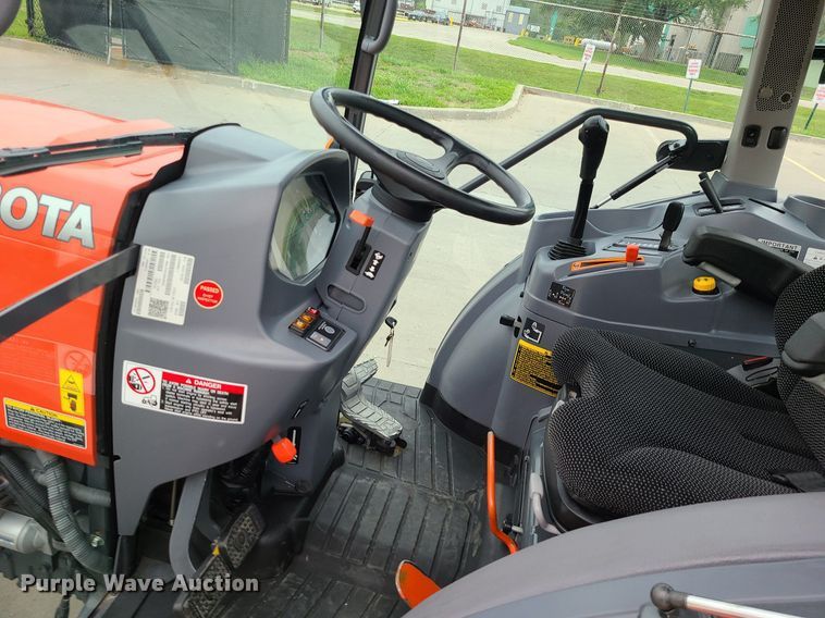 image for item MG9534 Kubota L6060  MFWD tractor