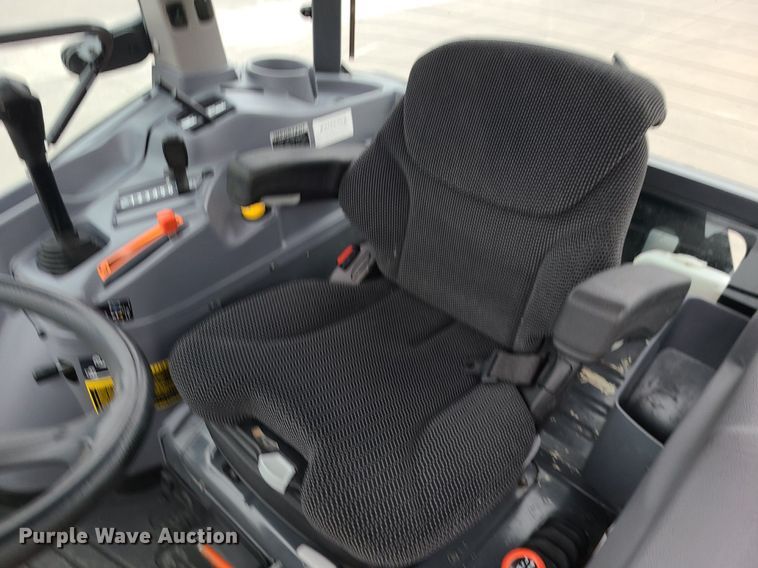 image for item MG9534 Kubota L6060  MFWD tractor