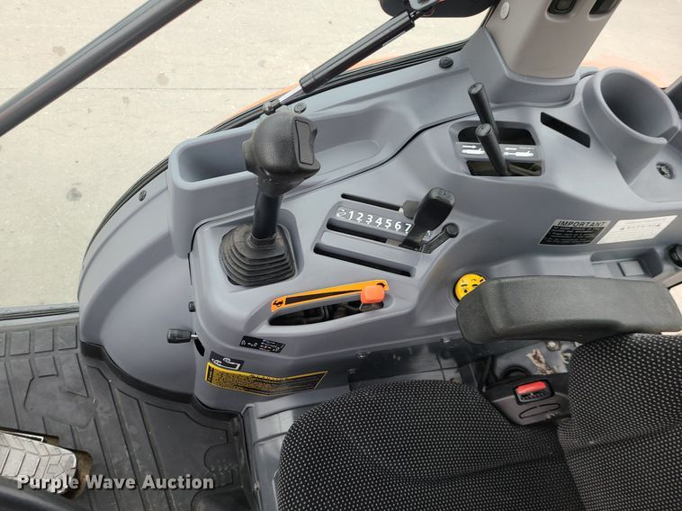 image for item MG9534 Kubota L6060  MFWD tractor