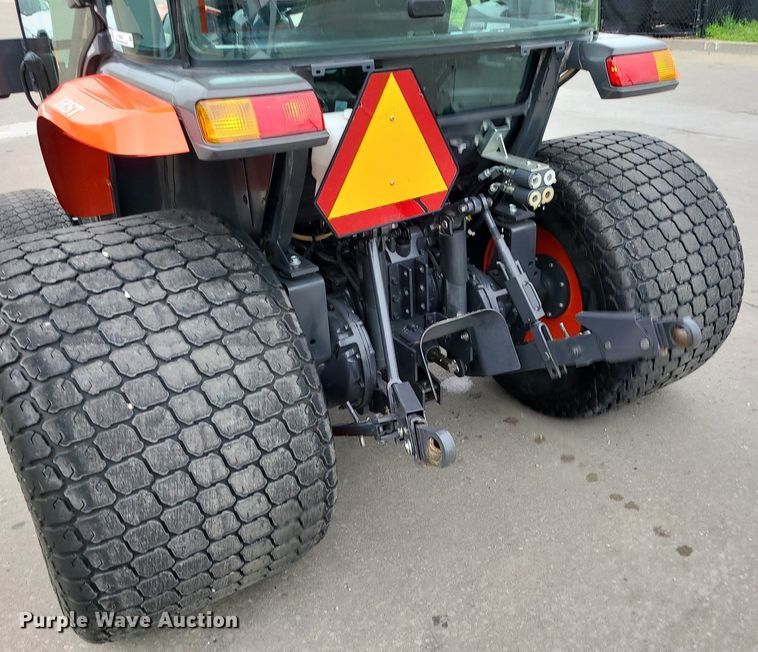 image for item MG9534 Kubota L6060  MFWD tractor