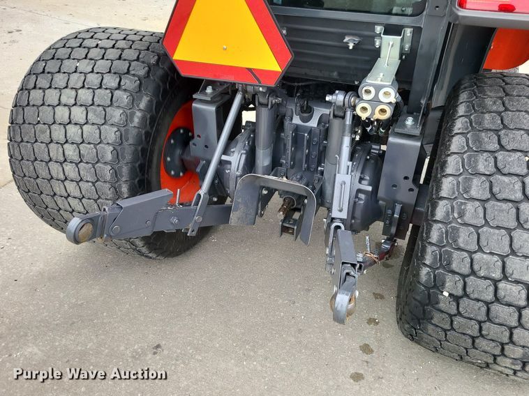 image for item MG9534 Kubota L6060  MFWD tractor