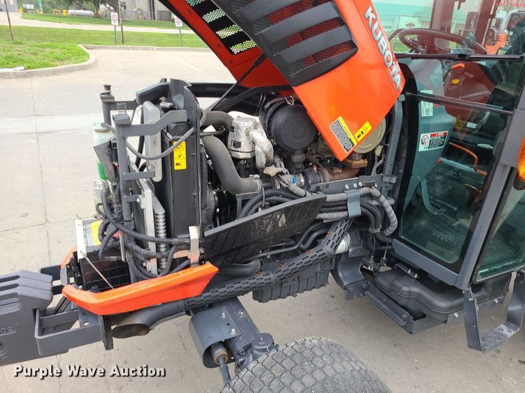 image for item MG9534 Kubota L6060  MFWD tractor