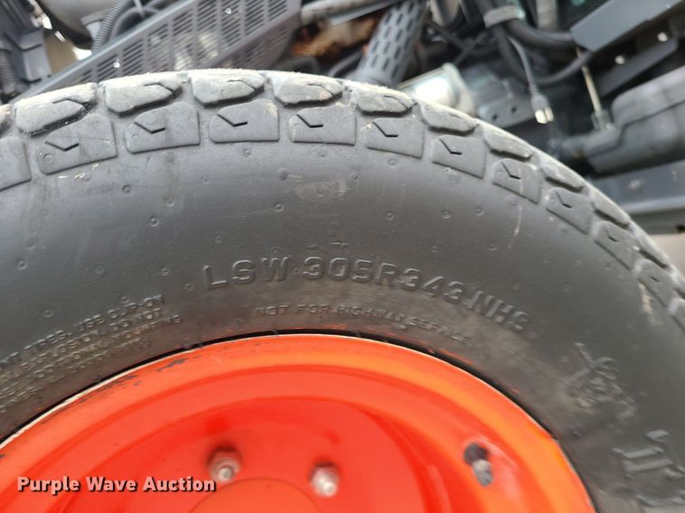 image for item MG9534 Kubota L6060  MFWD tractor