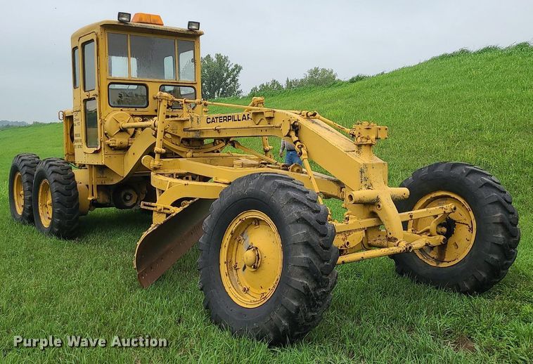 image for item MG9535 Caterpillar 112  rigid frame motor grader