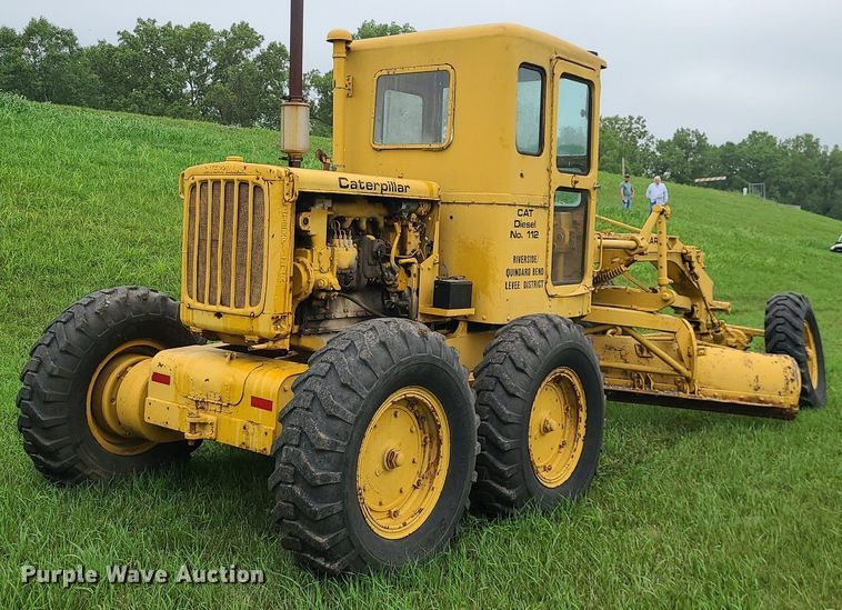 image for item MG9535 Caterpillar 112  rigid frame motor grader