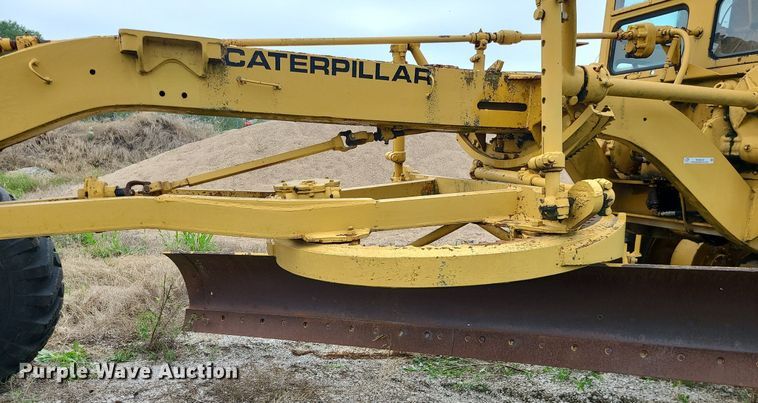 image for item MG9535 Caterpillar 112  rigid frame motor grader