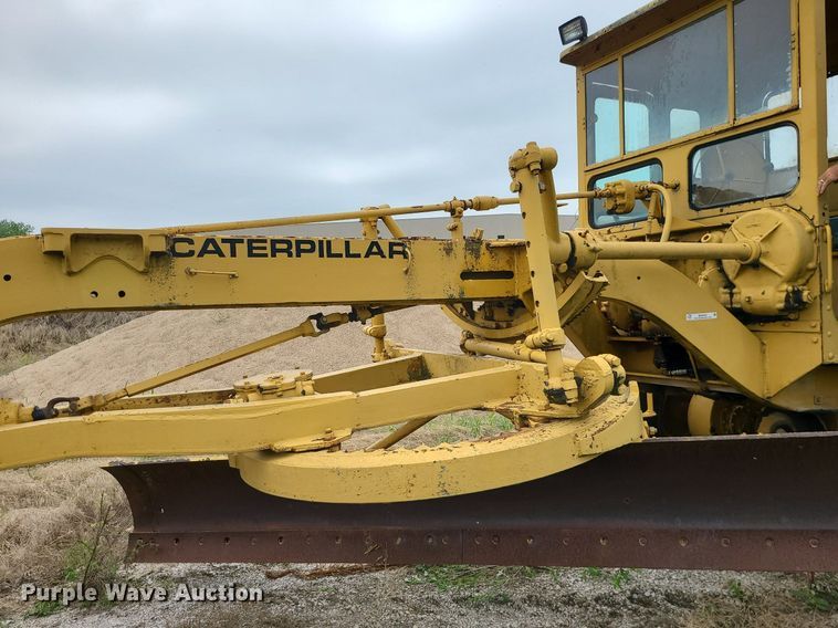 image for item MG9535 Caterpillar 112  rigid frame motor grader