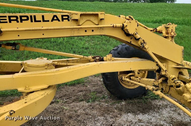 image for item MG9535 Caterpillar 112  rigid frame motor grader