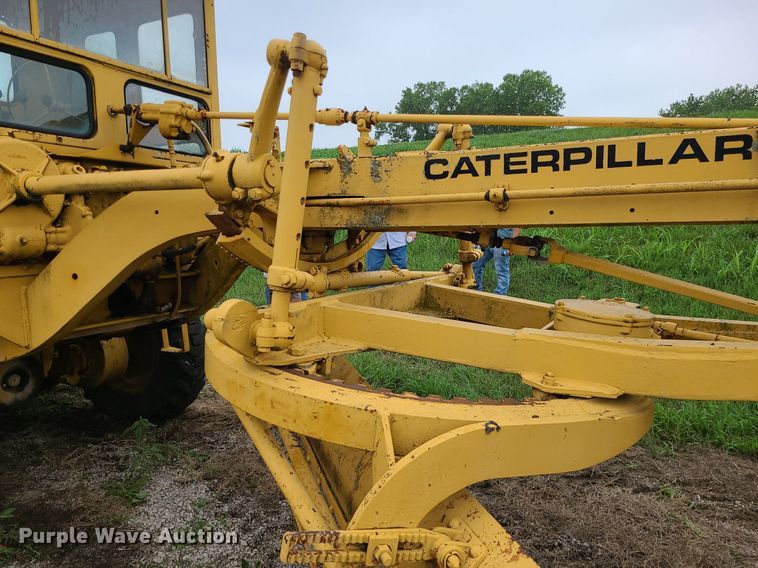 image for item MG9535 Caterpillar 112  rigid frame motor grader