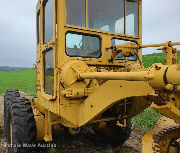 image for item MG9535 Caterpillar 112  rigid frame motor grader