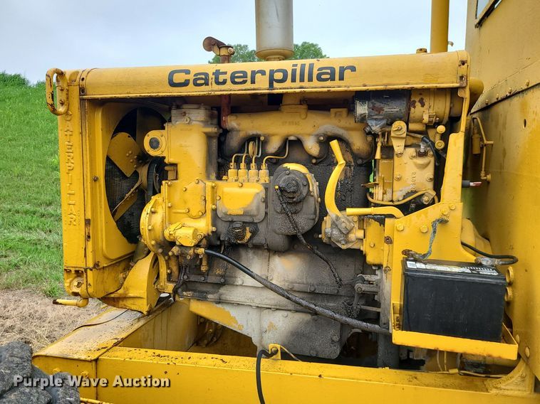 image for item MG9535 Caterpillar 112  rigid frame motor grader