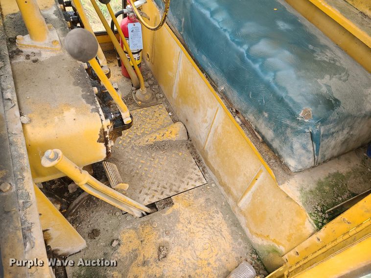 image for item MG9535 Caterpillar 112  rigid frame motor grader