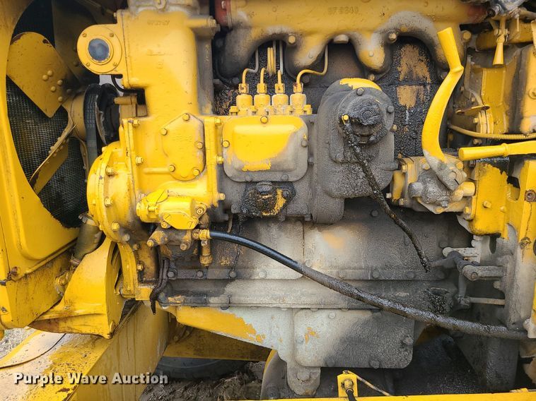 image for item MG9535 Caterpillar 112  rigid frame motor grader