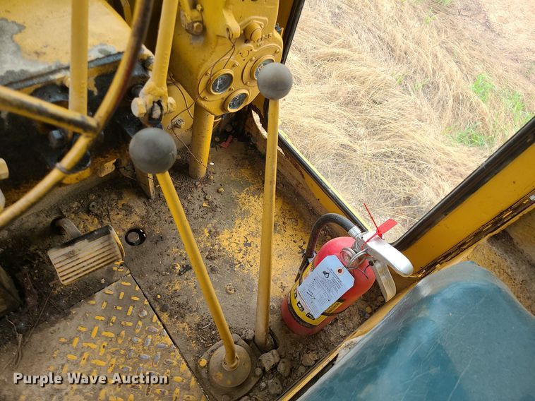 image for item MG9535 Caterpillar 112  rigid frame motor grader