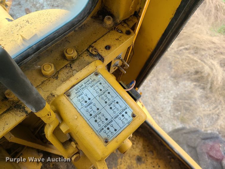 image for item MG9535 Caterpillar 112  rigid frame motor grader