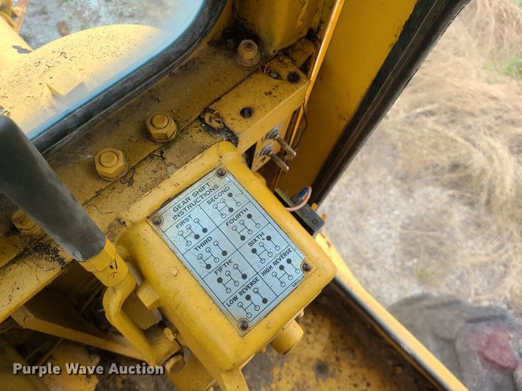 image for item MG9535 Caterpillar 112  rigid frame motor grader