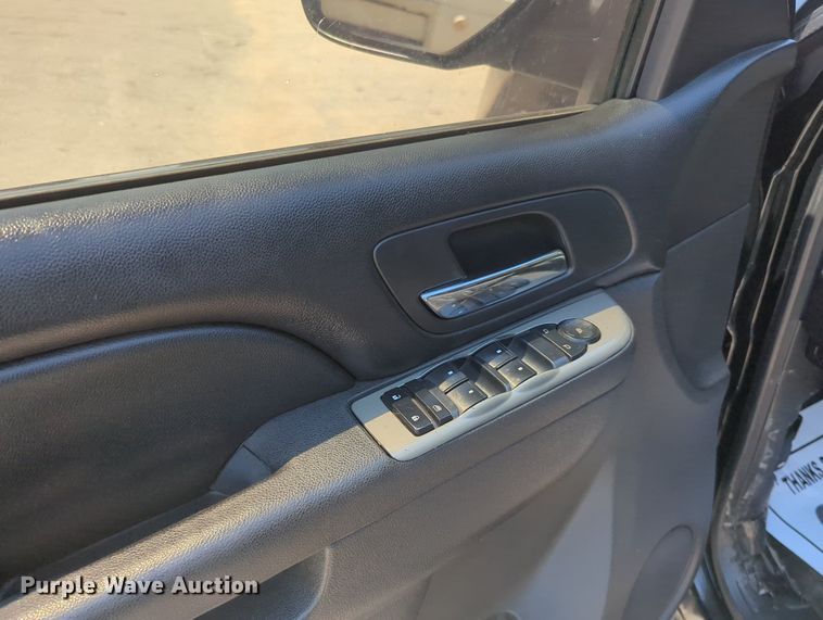 image for item MY9424 2013 Chevrolet Tahoe Police  SUV