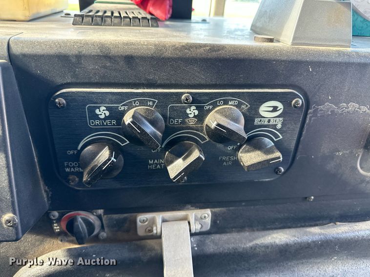 image for item NE9052 1998 Blue Bird  school bus