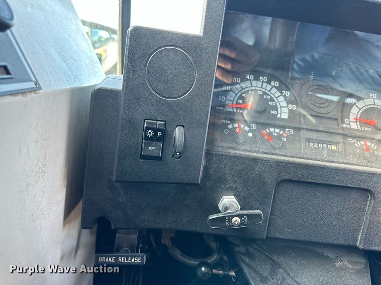 image for item NE9052 1998 Blue Bird  school bus