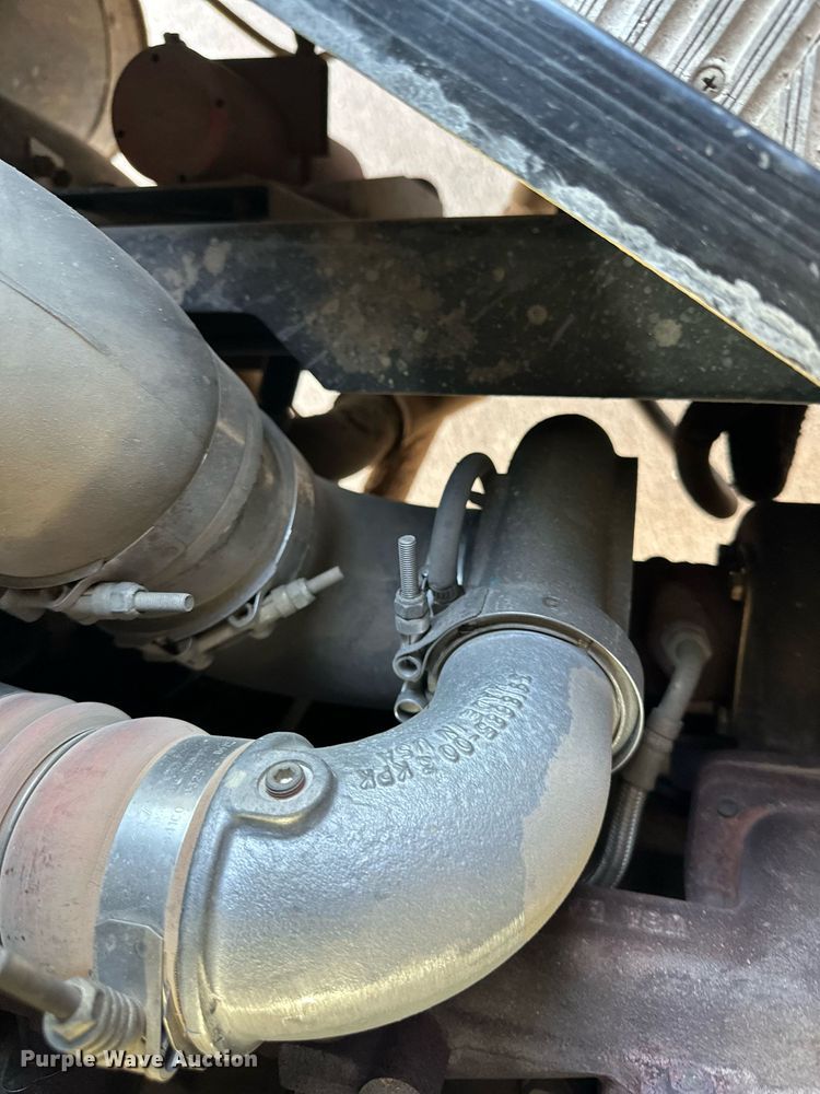 image for item NE9052 1998 Blue Bird  school bus