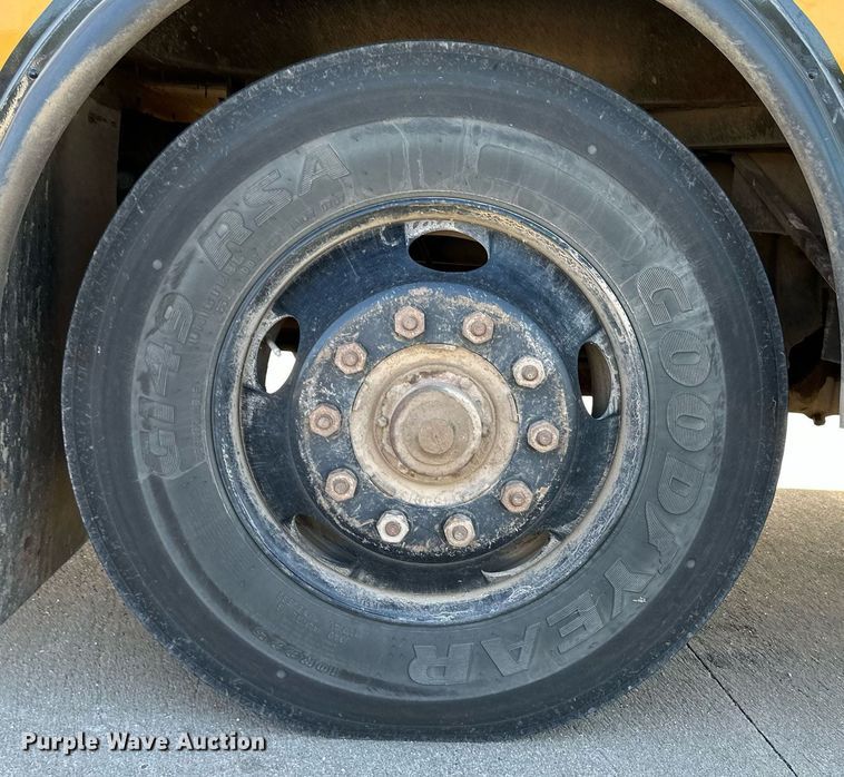 image for item NE9052 1998 Blue Bird  school bus