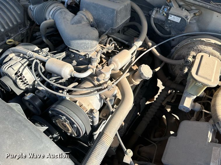 image for item NE9053 1999 Chevrolet Suburban  SUV