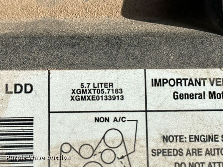 image for item NE9053 1999 Chevrolet Suburban  SUV