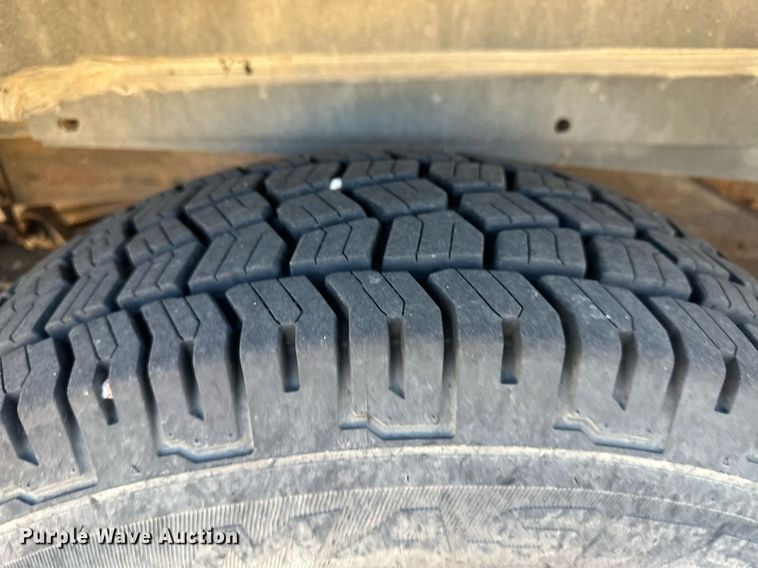 image for item NE9053 1999 Chevrolet Suburban  SUV